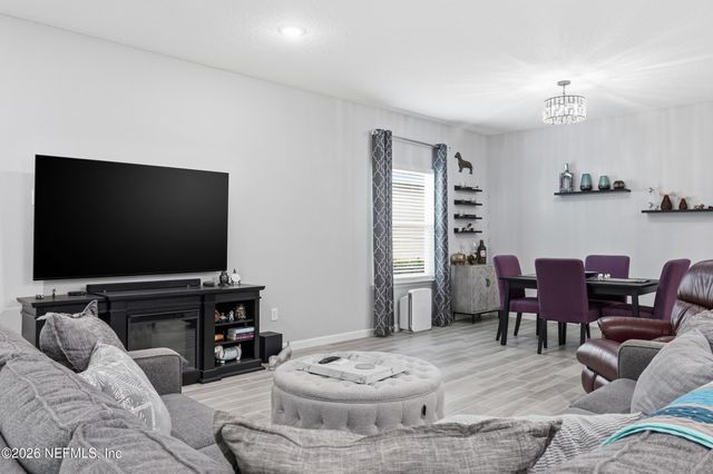 1767 AMBERLY Drive, Middleburg, FL 32068