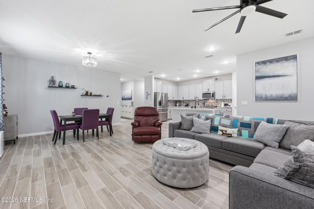 1767 AMBERLY Drive, Middleburg, FL 32068