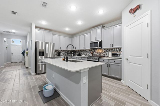 1767 AMBERLY Drive, Middleburg, FL 32068