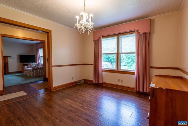 31 WESLEY ST, Stanardsville, VA 22973