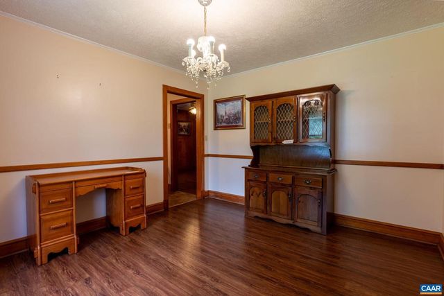 31 WESLEY ST, Stanardsville, VA 22973