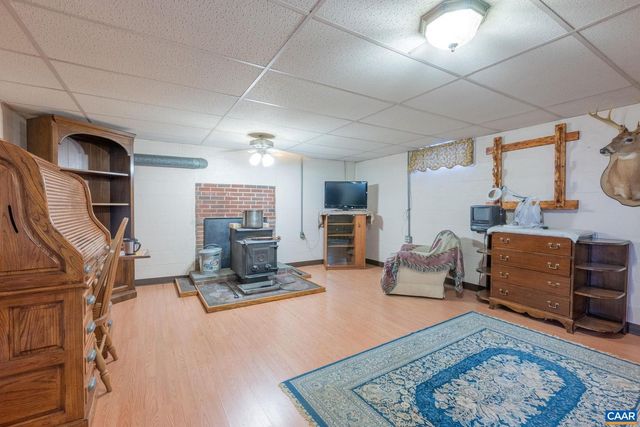 31 WESLEY ST, Stanardsville, VA 22973