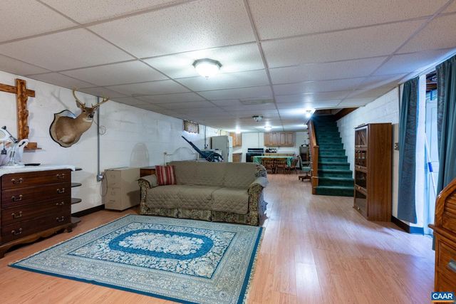 31 WESLEY ST, Stanardsville, VA 22973