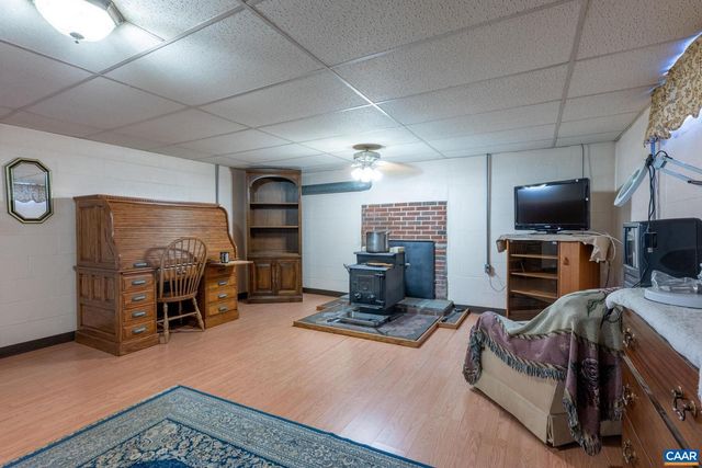 31 WESLEY ST, Stanardsville, VA 22973