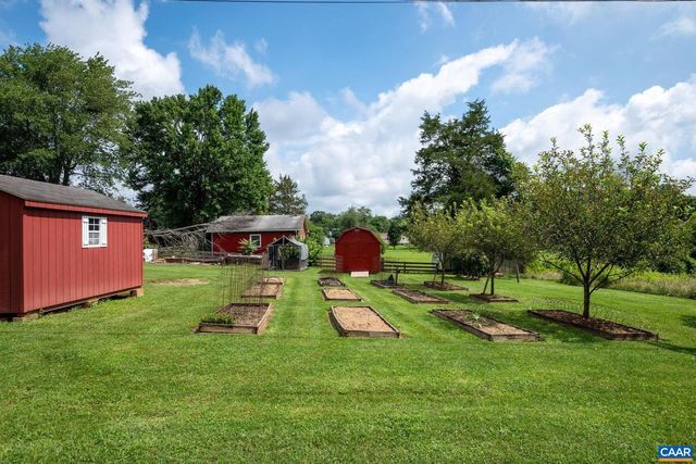 31 WESLEY ST, Stanardsville, VA 22973