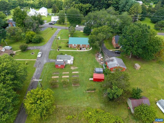 31 WESLEY ST, Stanardsville, VA 22973