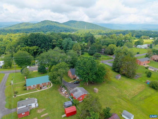 31 WESLEY ST, Stanardsville, VA 22973