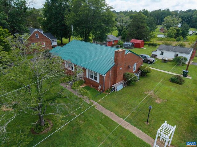 31 WESLEY ST, Stanardsville, VA 22973