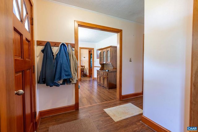 31 WESLEY ST, Stanardsville, VA 22973