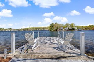 67 Oakhurst Rd, Hopkinton, MA 01748