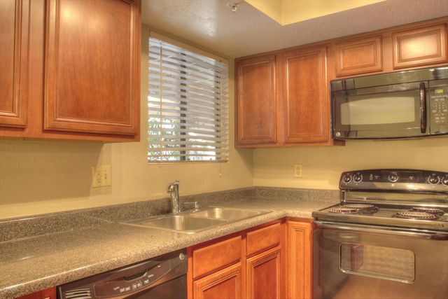 8155 E Roosevelt Street 107, Scottsdale, AZ 85257