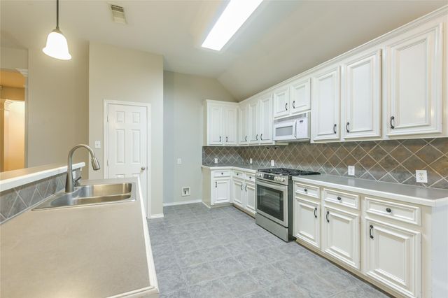 3526 Paigewood Drive, Pearland, TX 77584