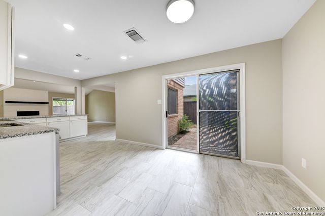 627 Summerwood, New Braunfels, TX 78130