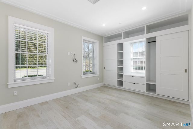 1990 Bronson Road 2, Fairfield, CT 06824