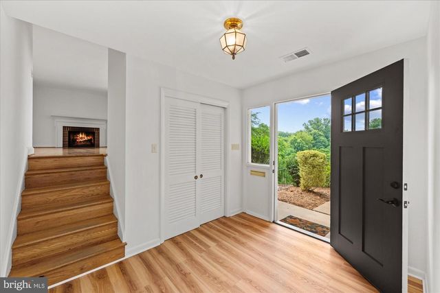 3621 38TH ST N, Arlington, VA 22207