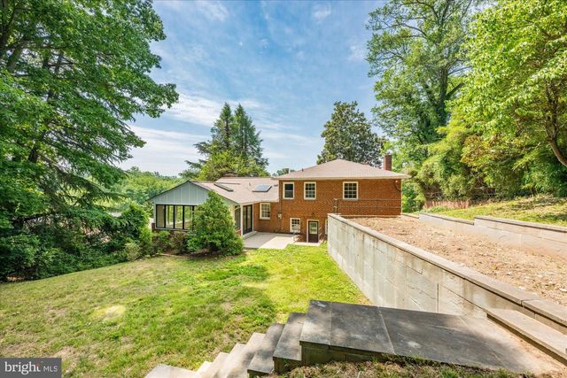 3621 38TH ST N, Arlington, VA 22207