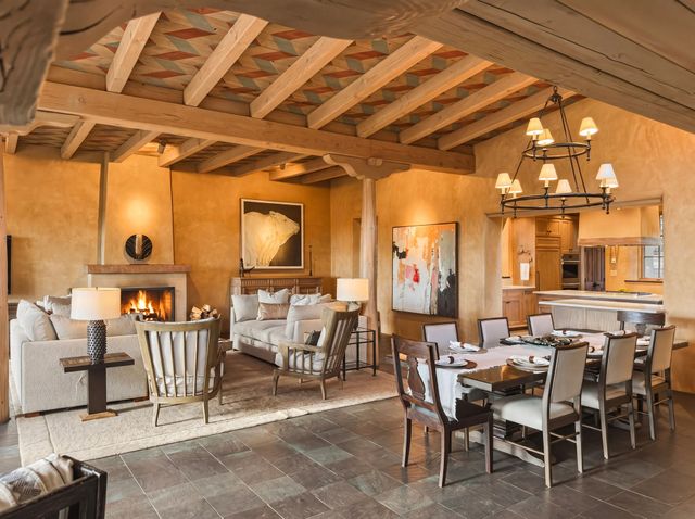 3876 Old Santa Fe Trail, Santa Fe, NM 87505