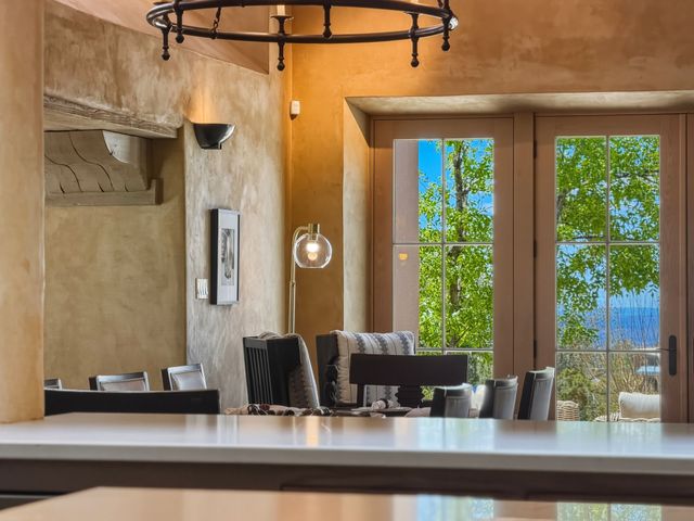 3876 Old Santa Fe Trail, Santa Fe, NM 87505