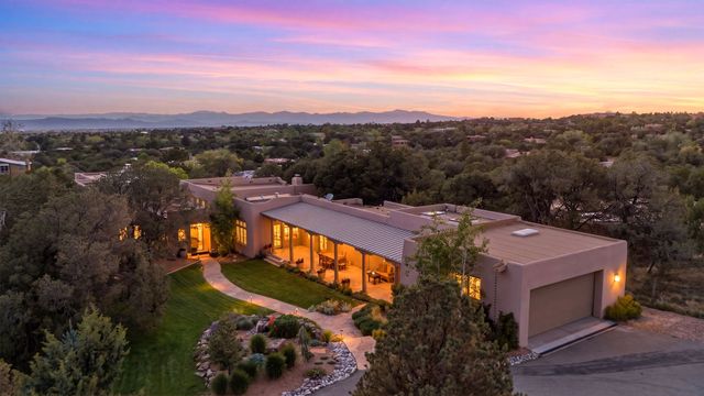 3876 Old Santa Fe Trail, Santa Fe, NM 87505