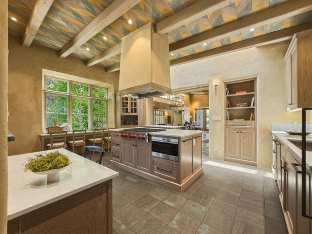 3876 Old Santa Fe Trail, Santa Fe, NM 87505