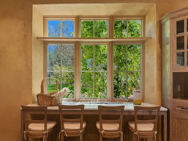 3876 Old Santa Fe Trail, Santa Fe, NM 87505