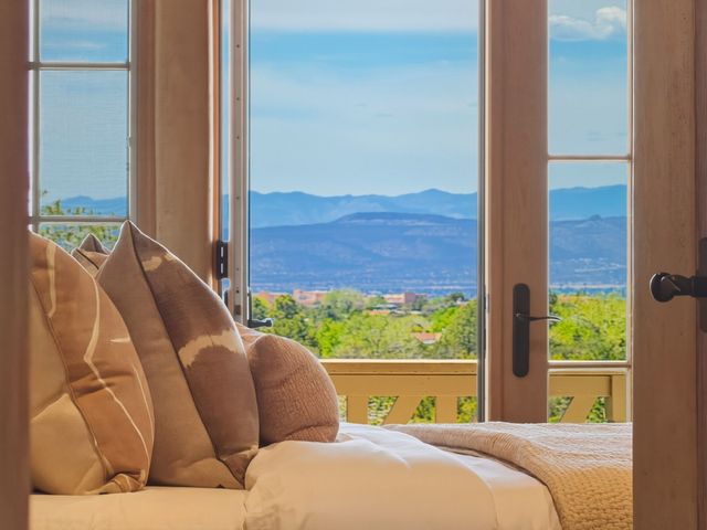3876 Old Santa Fe Trail, Santa Fe, NM 87505