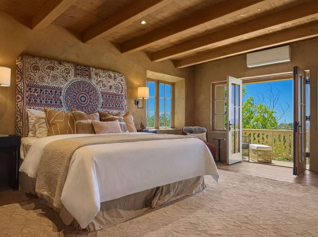3876 Old Santa Fe Trail, Santa Fe, NM 87505