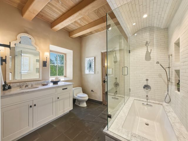 3876 Old Santa Fe Trail, Santa Fe, NM 87505