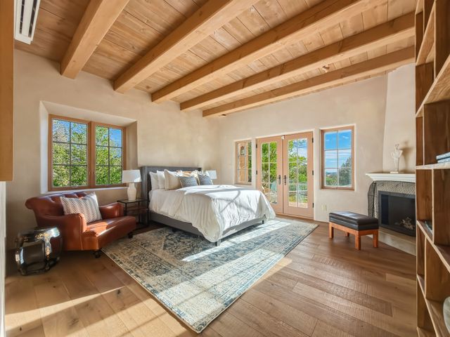 3876 Old Santa Fe Trail, Santa Fe, NM 87505