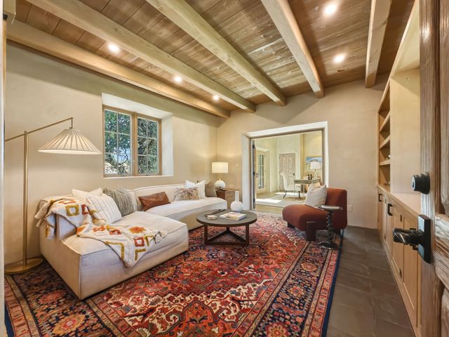 3876 Old Santa Fe Trail, Santa Fe, NM 87505