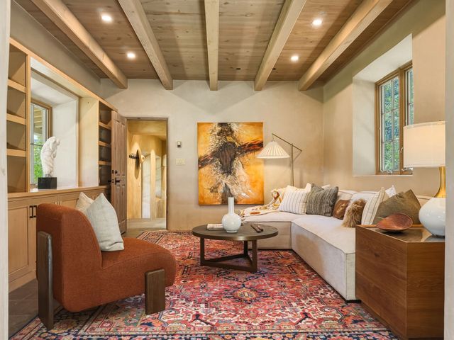 3876 Old Santa Fe Trail, Santa Fe, NM 87505