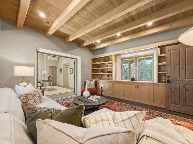 3876 Old Santa Fe Trail, Santa Fe, NM 87505