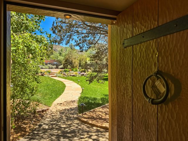3876 Old Santa Fe Trail, Santa Fe, NM 87505