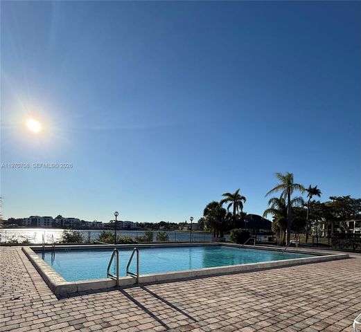 201 Lake Pointe Drive 202, Oakland Park, FL 33309