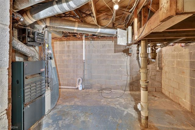 3971 Bluestone Road, Cleveland Heights, OH 44121