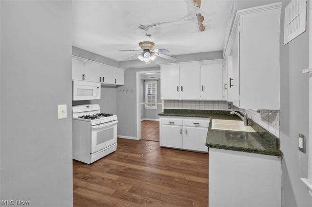 3971 Bluestone Road, Cleveland Heights, OH 44121