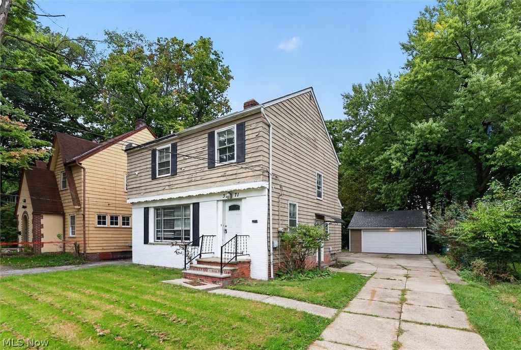 3971 Bluestone Road, Cleveland Heights, OH 44121