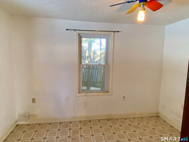 11 Wrightson Drive, Thompson, CT 06277