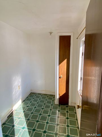 11 Wrightson Drive, Thompson, CT 06277