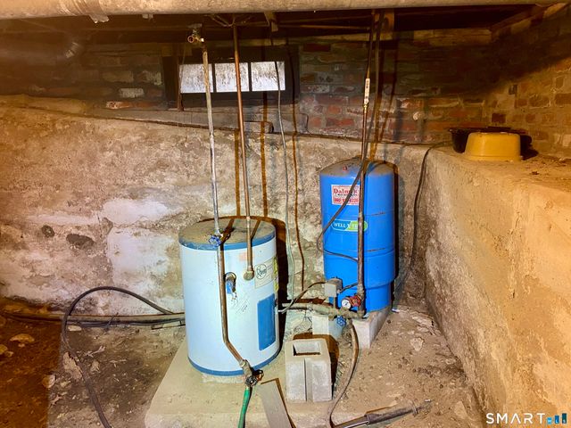 11 Wrightson Drive, Thompson, CT 06277