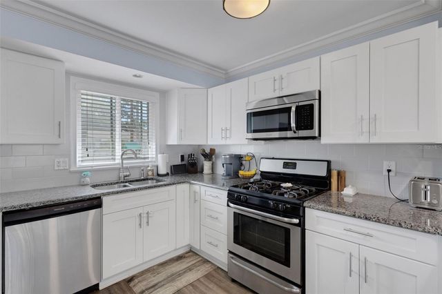 2620 MARTIN AVENUE, Lakeland, FL 33803