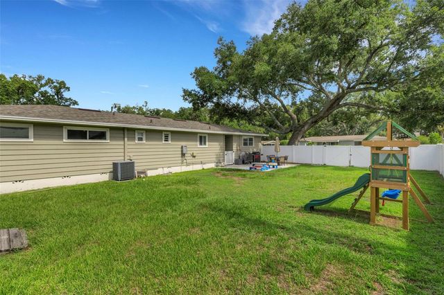 2620 MARTIN AVENUE, Lakeland, FL 33803
