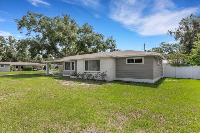 2620 MARTIN AVENUE, Lakeland, FL 33803