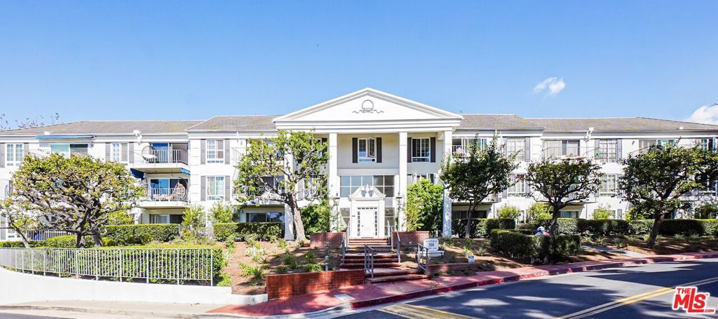 300 Cagney Lane 215, Newport Beach, CA 92663 — exterior