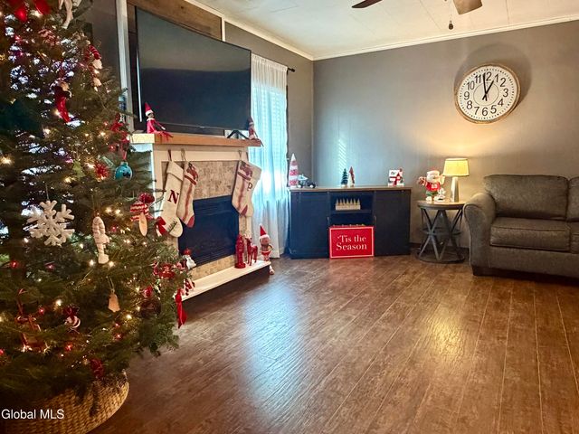 52 Division Road, Queensbury, NY 12804