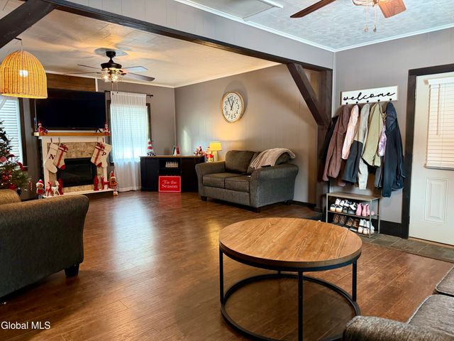 52 Division Road, Queensbury, NY 12804