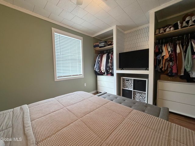 52 Division Road, Queensbury, NY 12804