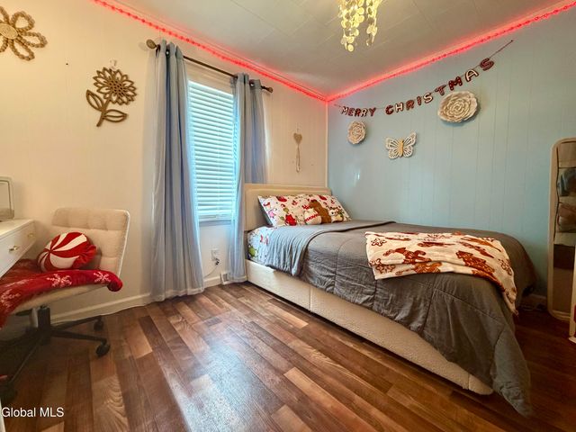 52 Division Road, Queensbury, NY 12804