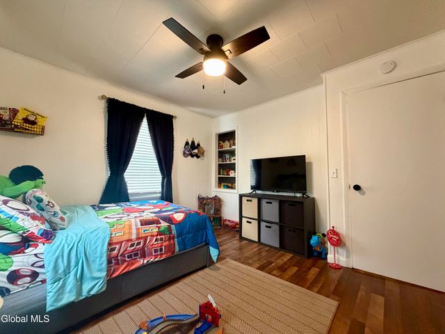 52 Division Road, Queensbury, NY 12804