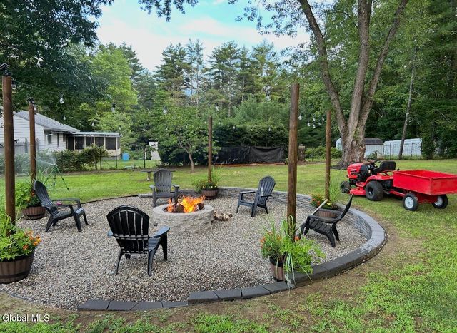 52 Division Road, Queensbury, NY 12804